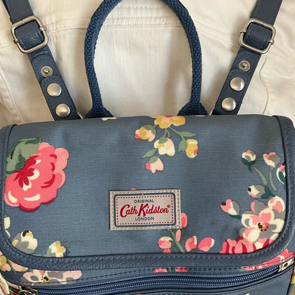 Cath Kidston Blue Backpack with Floral Design - Picture 3 of 6